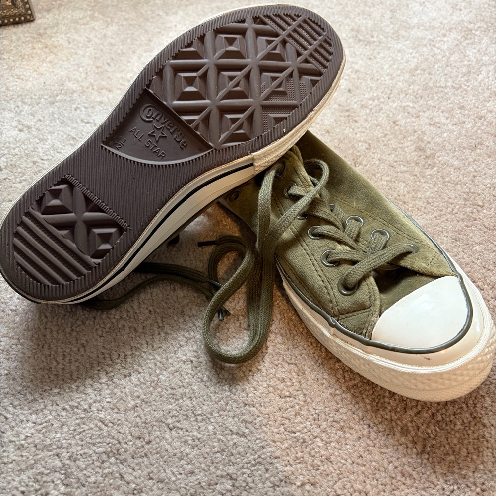 Converse Chuck Taylor 70 Casual Velvet Green Sneakers - Picture 3 of 5